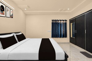 Ảnh chưa phân loại, 2 trong số 48 ảnh, n út