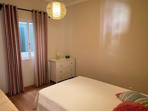 Unclassified image, 3 of 10, button - Holiday Home 'Apartamento Praia' with Sea View, Wi-Fi and Air Conditioning (Armação de Pêra)
