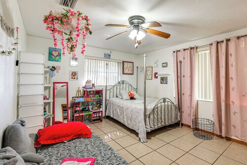 Lake-View Family Home, 6 Mi to Spanish Springs!