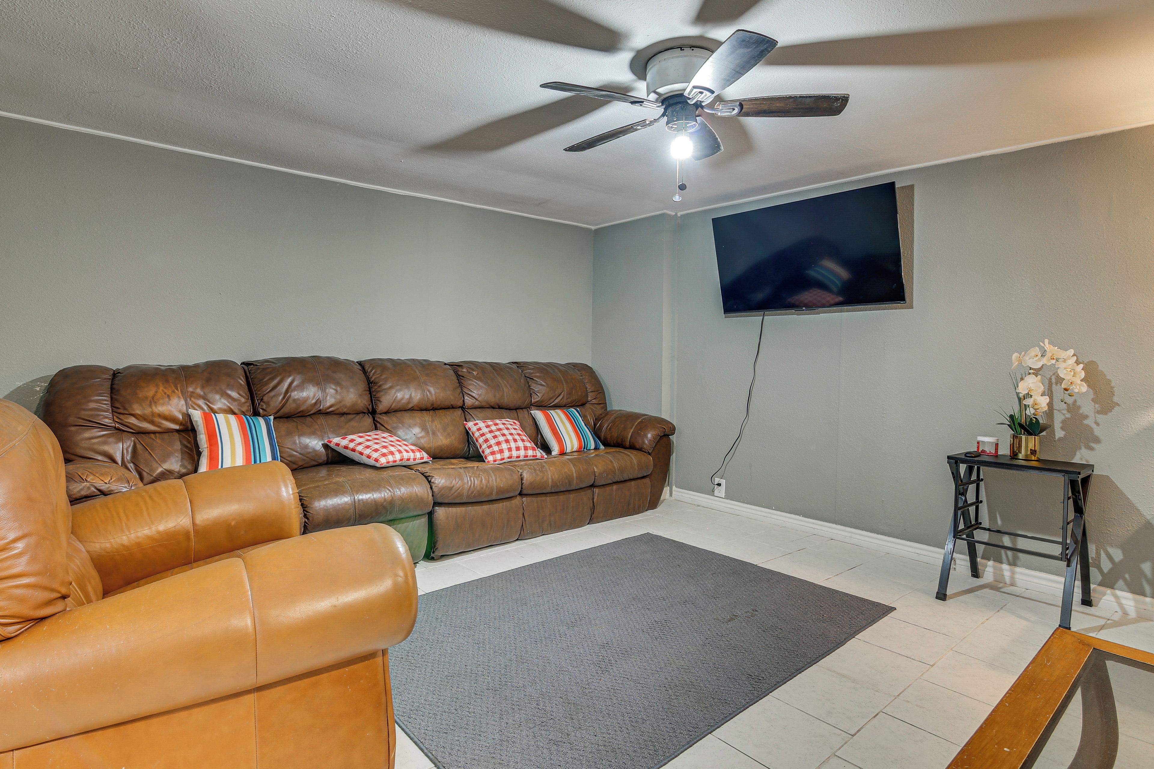 La Feria Vacation Rental | 1BR | 1BA | 550 Sq Ft