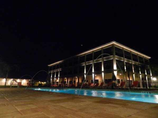 Unclassified image, 1 of 125, button - Key West Resort on Lake Dora (Tavares)