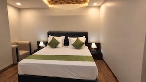 Luxury Suite, City View | Desk, laptop workspace, WiFi (free) - Tanora hotels (Indore)