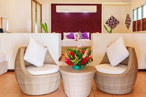 Ảnh chưa phân loại, 3 trong số 52 ảnh, nút