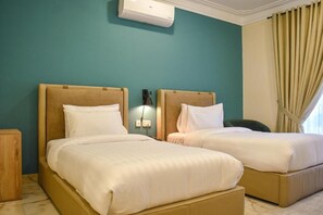 Ảnh chưa phân loại, 3 trong số 30 ảnh, nút