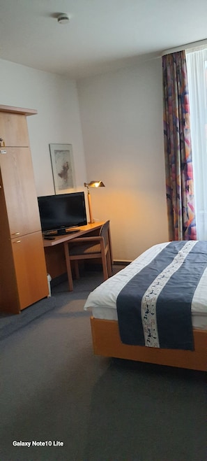 Unclassified image, 5 of 6, button - Brita Hotel (stuttgart Obertürkheim)