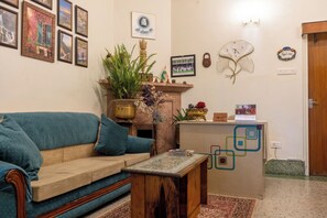 Unclassified image, 2 of 55, button - Tiggi's iing Heritage Homestay (Shillong)