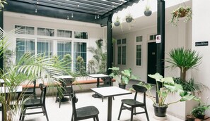 Unclassified image, 2 of 27, button - Cottonwood Boutique Heritage Otten (Bandung)