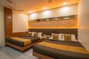 Unclassified image, 4 of 31, button - Hotel Royce Executive, Near US Consulate (Mumbai)