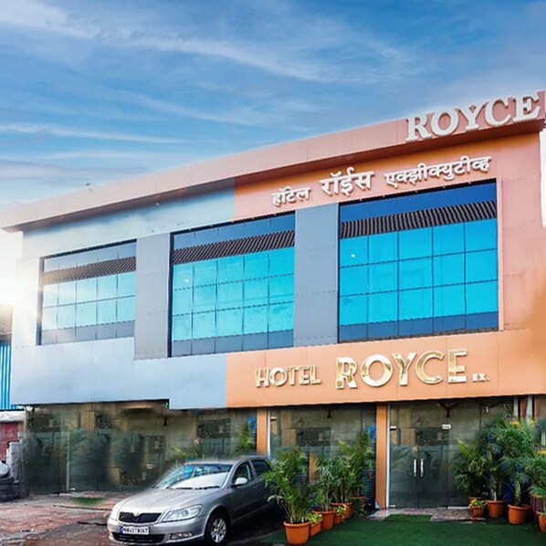 Exterior - Hotel Royce Executive, Near US Consulate (Mumbai)