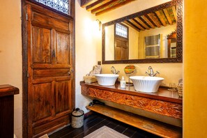 Unclassified image, 3 of 57, button - Riad Demeure Bois Précieux (Marrakech)