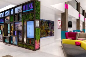 Lobby - Close to Universal Studios + Restaurant. Bar. Pool (Orlando)