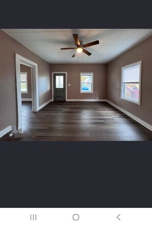 Unclassified image, 4 of 7, button - Enjoyable 3-bedroom house with AC in vibrant Indianapolis (Indianapolis)