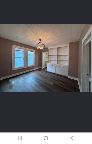 Unclassified image, 2 of 7, button - Enjoyable 3-bedroom house with AC in vibrant Indianapolis (Indianapolis)