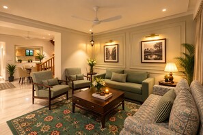 Living area - Palms House - Near Nakki Lake Mount Abu (Mount Abu)