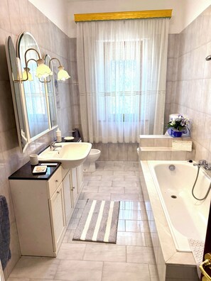 Unclassified image, 4 of 7, button - Cozy apartment with an outdoor terrace in the heart of the Val di Chiana (Sinalunga)