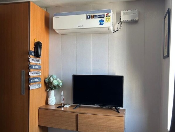 Unclassified image, 1 of 15, button - Cozy 1-bedroom Apartment in Zirakpur With City View (Dera Bassi)