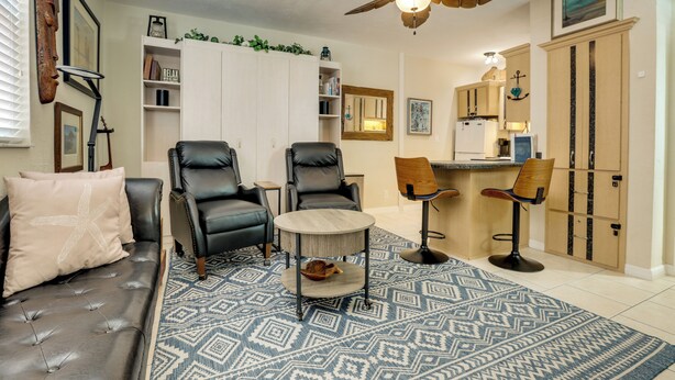 Unclassified image, 1 of 23, button - Steps to Atlantic Ocean & Dining! Couples Retreat (New Smyrna Beach)