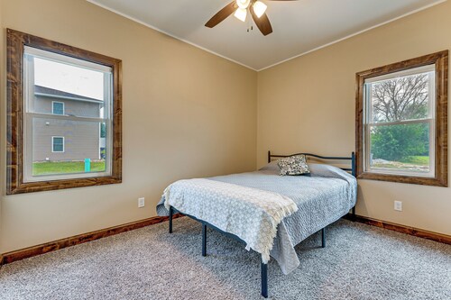 Quiet Clarion Condo Near Hiking & Fishing