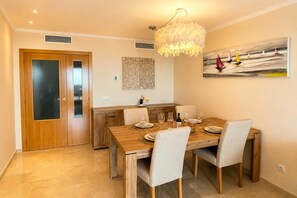 Unclassified image, 3 of 17, button - Apartment 'Hercesa 2' with Sea View, Wi-Fi and Air Conditioning (Casares)