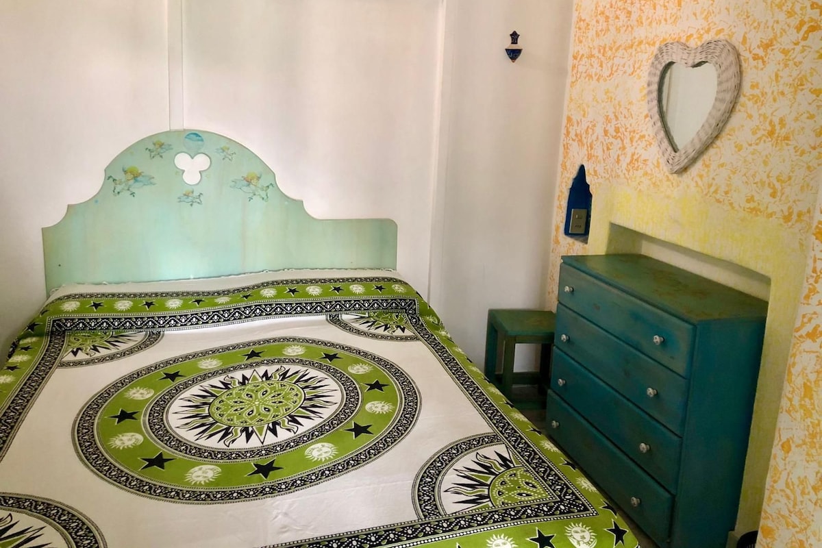 In-room safe, iron/ironing board, free WiFi