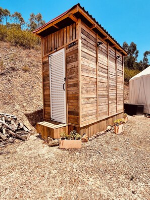 Unclassified image, 3 of 27, button - Secluded Algarve Yurt Retreat in a Peaceful Forest Valley (Portimão)