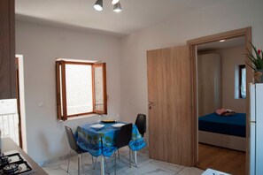 Immagine non classificata, 2 di 12, pulsante