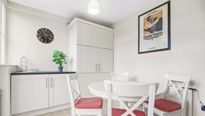 Unclassified image, 3 of 16, button - Vrbo Property (Dublin)