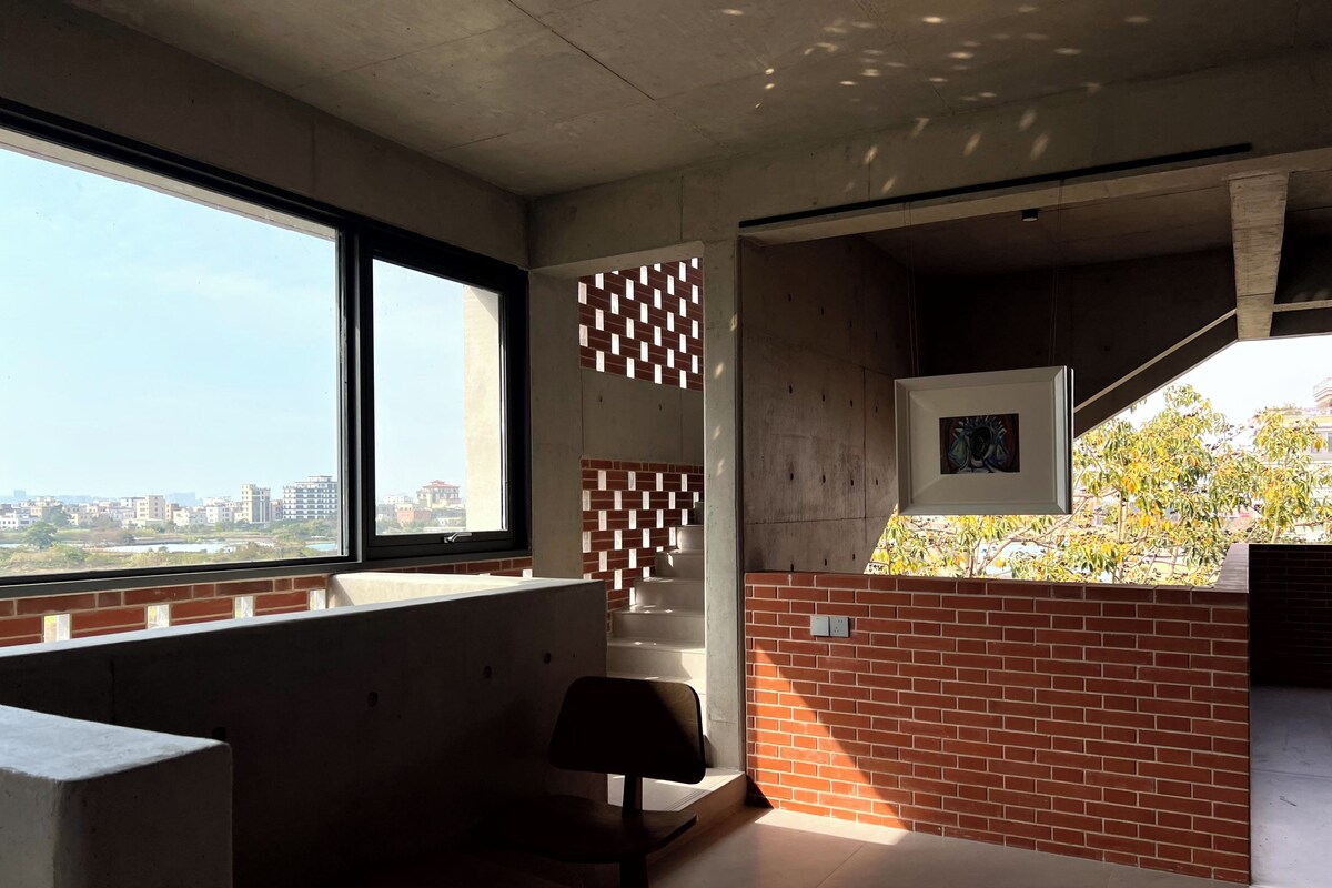 Expansive View Duplex Suite with Double-Height Terrace | Interior