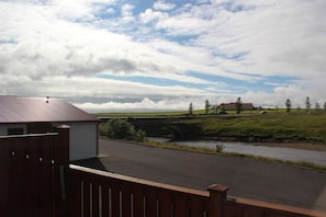 Unclassified image, 4 of 9, button - 3-Person Deluxe Room (Akranes)