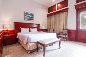 Ảnh chưa phân loại, 2 trong số 8 ảnh, nút