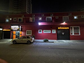 Unclassified image, 3 of 36, button - Hotel solares  (São Paulo)