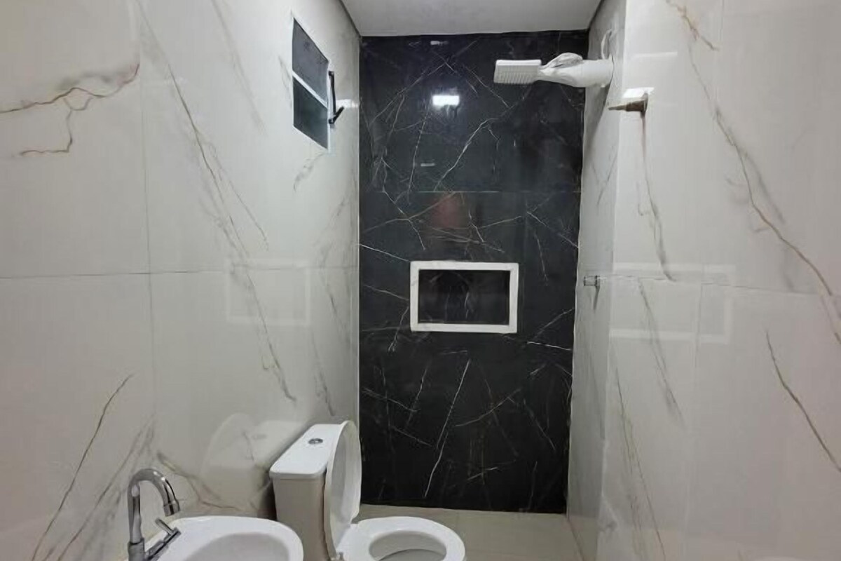 Comfort Quadruple Room | Bathroom