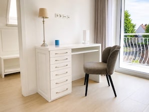 Unclassified image, 4 of 25, button - Heidetraum – Modern Holiday Home in Lüneburg Heath (Soltau)