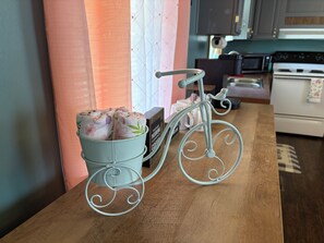 Private kitchen - Nice Small home for small group (Muse)
