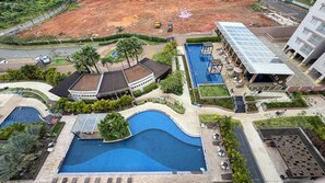 Ảnh chưa phân loại, 2 trong số 30 ảnh, nút