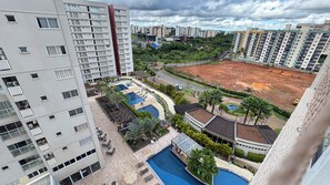 Ảnh chưa phân loại, 3 trong số 30 ảnh, nút