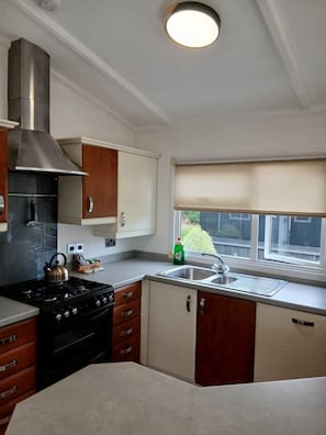 Nicht klassifiziertes Bild, 2 von 27, Schaltfläche