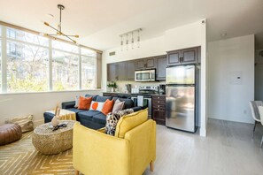 Unclassified image, 5 of 25, button - RivetStays | The Neptune Superior Suite – 2 Bedroom + 2 Bath Condo (Toronto)