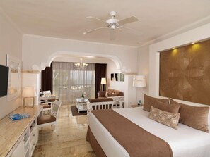 Unclassified image, 4 of 150, button - Paradisus Punta Cana Resort (Punta Cana)