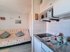 Interior - Studio at ski slopes - 4 guests (Les Menuires)