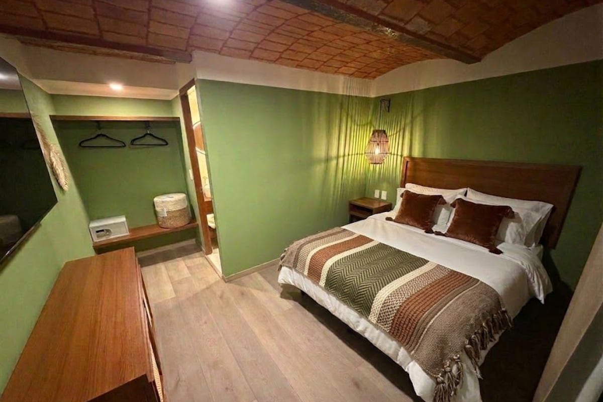 Klassieke kamer, 1 twee- of 2 eenpersoonsbedden
