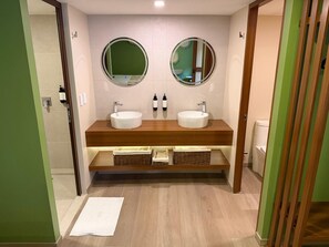 Unclassified image, 4 of 23, button - Toto Hotel (Ciudad de México)