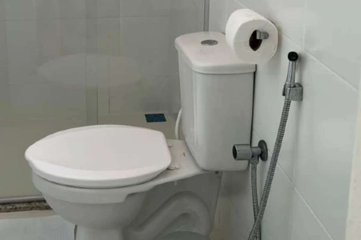 Suite, vista parcial al mar | Baño