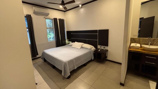 Unclassified image, 1 of 17, button - Hotel Celebertti (Matagalpa)