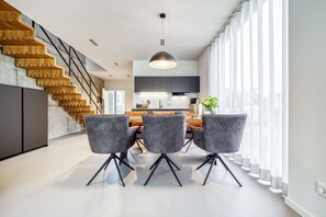 Dining - Ferienhaus fur Familien in Fuhlendorf am Hafen (Fuhlendorf)