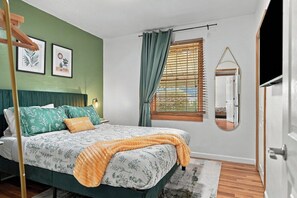 Unclassified image, 3 of 56, button - Stylish Private Home with Modern Design (Natrona Heights)