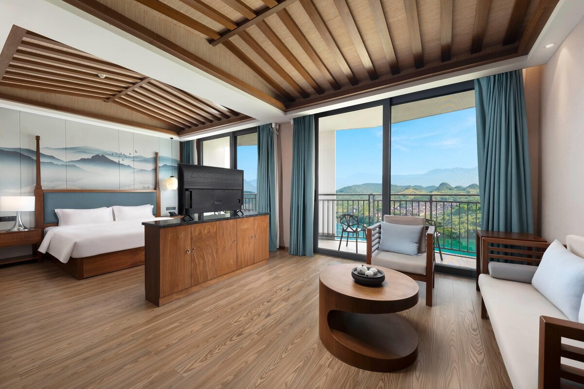 Suite, 1 King-Bett, Raucher, Flussblick