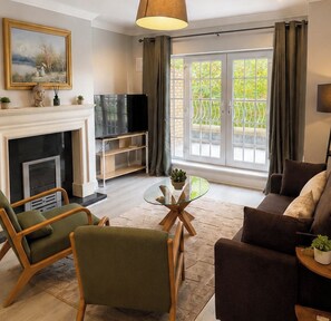 Unclassified image, 5 of 6, button - Charming 2-bedroom apartment in the heart of Saggart (Saggart)