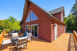 Unclassified image, 4 of 115, button - Berkeley Springs w/Hot Tub + Game Room + Fire Pit (Berkeley Springs)