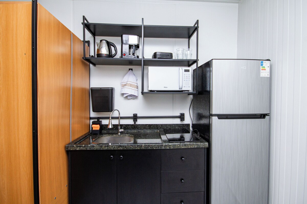 Apartament | Cuina privada | Frigorífic, microones i placa de cuina 